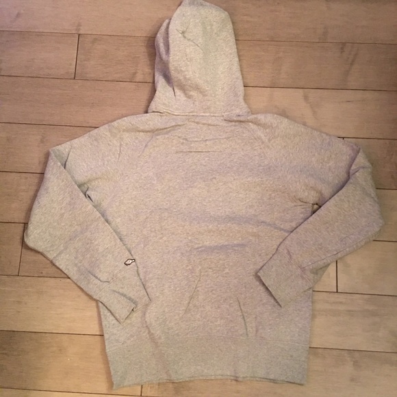 Roots Canada Heavy fleece hoodie : grey small (new without tags) - Picture 3 of 6